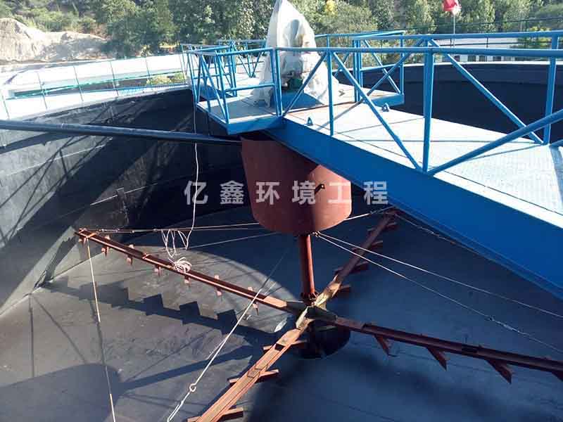 不知濃密機絮凝劑的添加量，億鑫環(huán)境來教你
